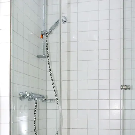 Ibis Budget Hotel 2*